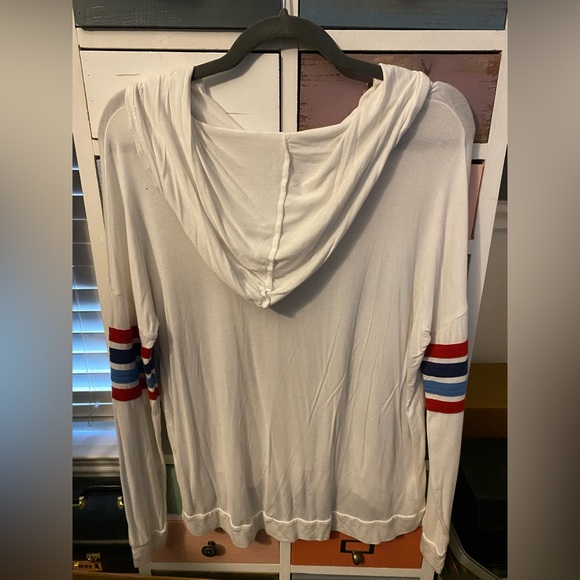 Super soft hooded longsleeve with stripe detail - Picture 2 of 6